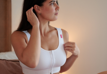 Pooperačná podprsenka: 8 chýb pri výbere | LIPOELASTIC®