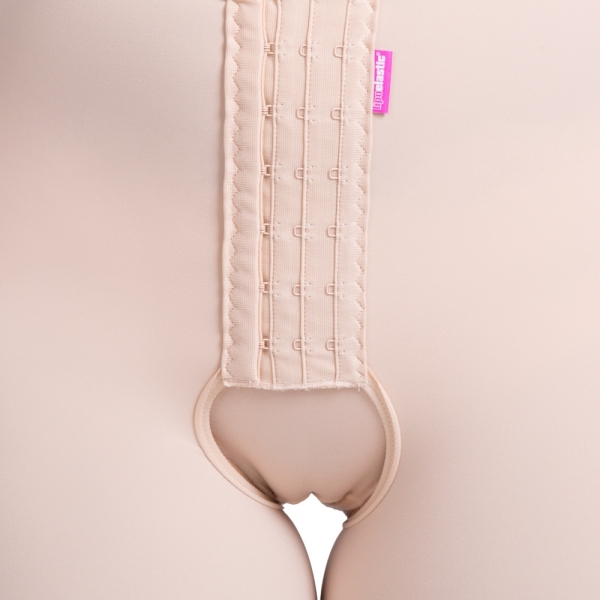 Kompresívna pooperačná dámska bandáž VD body BBO Variant pod kolená po prenose tuku do oblasti zadku - Lipoelastic.sk